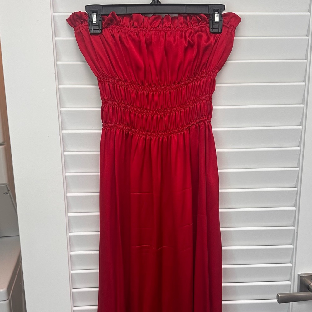 Reformation Vibrant Red Satin Detail